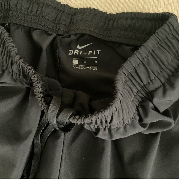 Black Nike Dri Fit long pant size medium - Picture 2 of 3